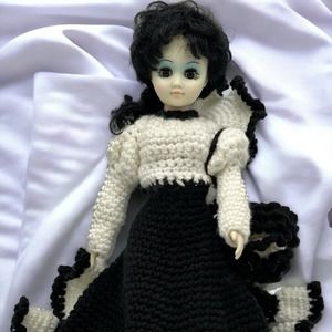 Scary Creepy Doll Sleepy Eyes Plastic 15" Doll w/Crocheted Dress Purse Cape Core